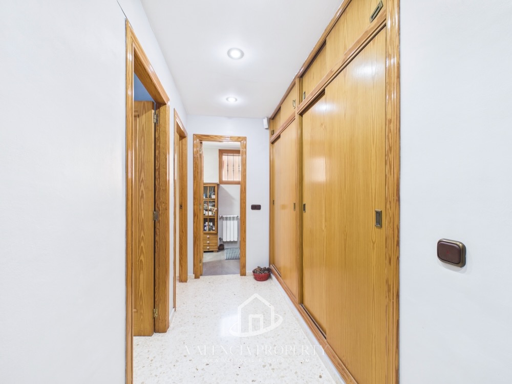 Property 2503 - Image 29
